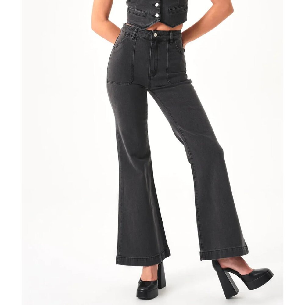 Rolla’s Eastcoast Flare NWT New Black High Rise Jeans Sz 32